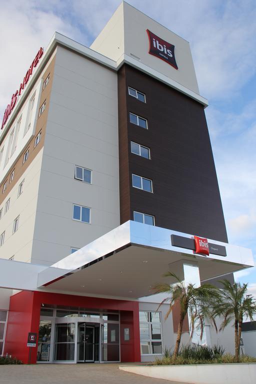 Ibis Chapeco Hotel Exterior photo